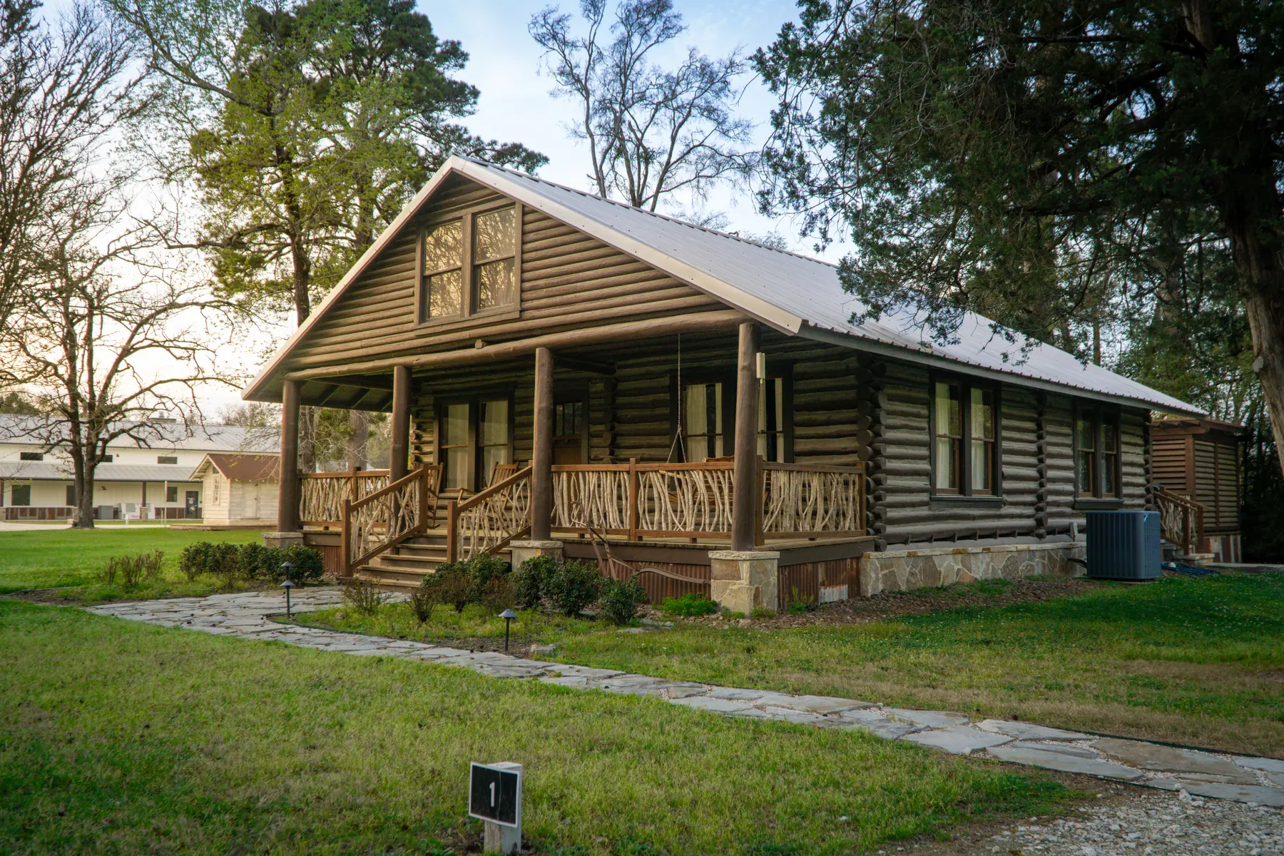 Two Creeks Crossing Resort photo