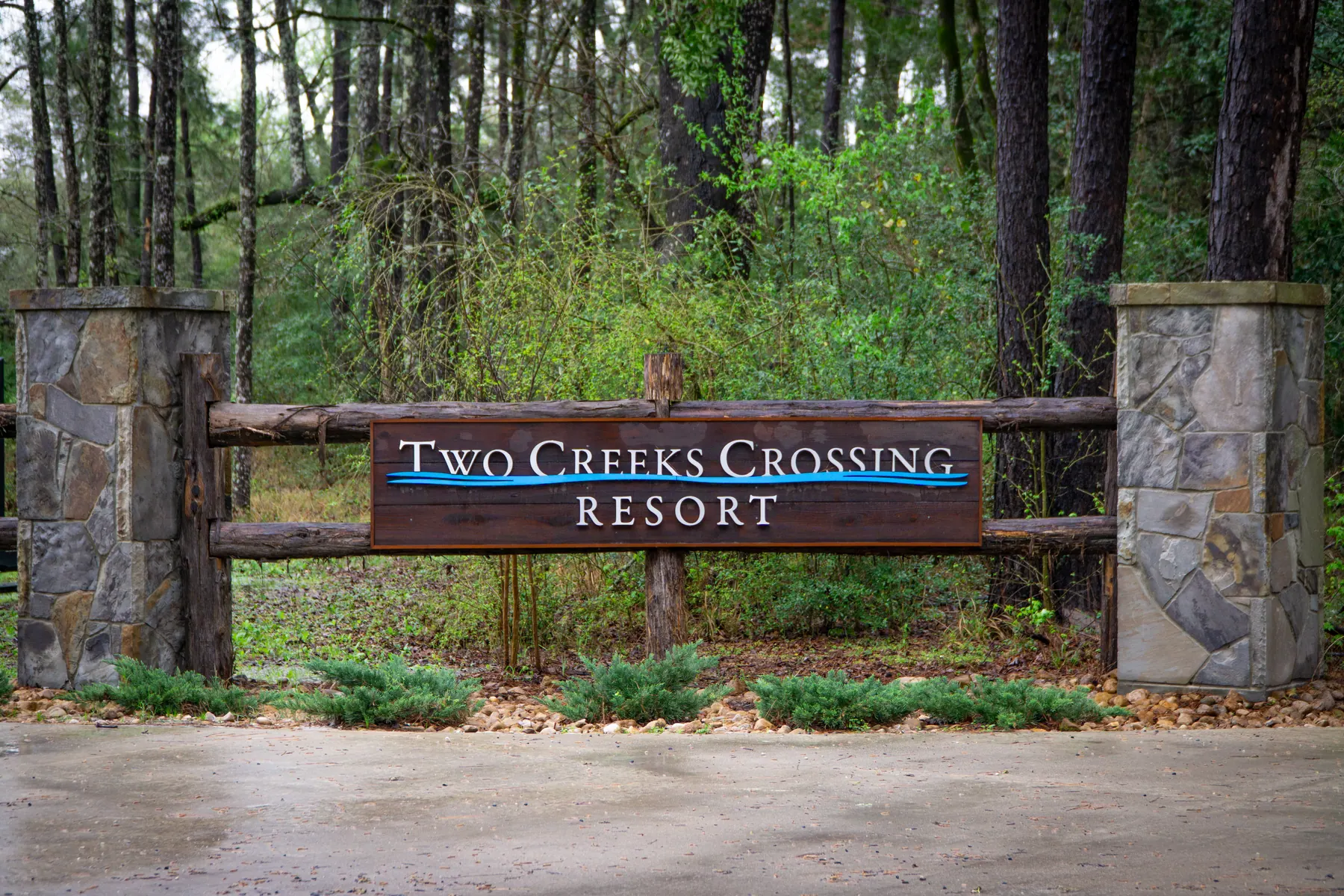 Two Creeks Crossing Resort photo