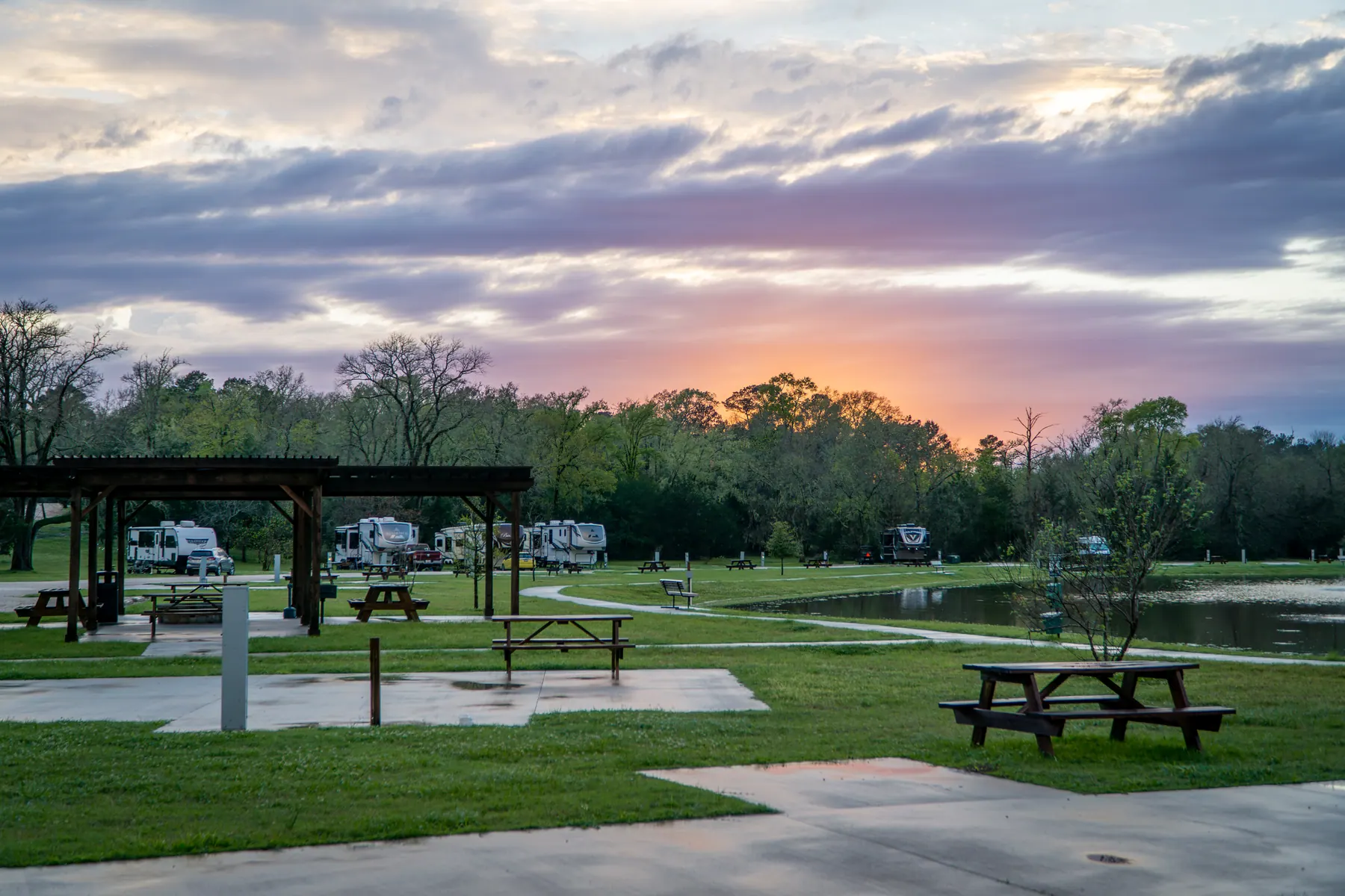 Two Creeks Crossing Resort photo